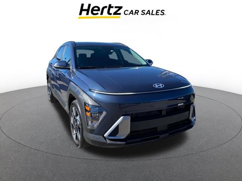 Used 2025 Hyundai Kona SEL image 1