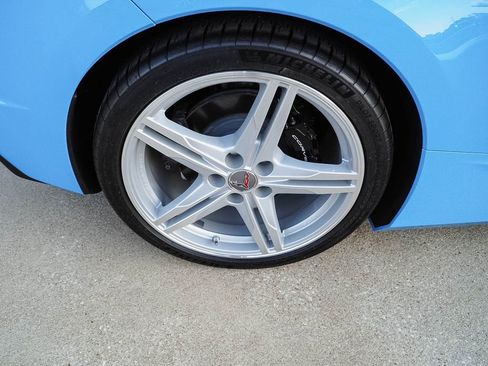 Used 2024 Chevrolet Corvette Stingray Premium Conv w/ Stealth Interior Trim Package RWD image 35