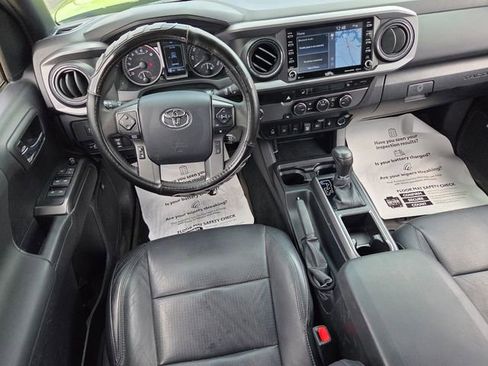 Used 2023 Toyota Tacoma TRD Off-Road w/ TRD Premium Off Road Package RWD image 8