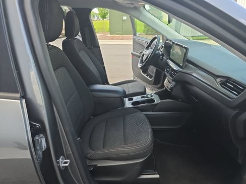 Used 2023 Ford Escape Active w/ Tech Pack #1 AWD/4WD image 17
