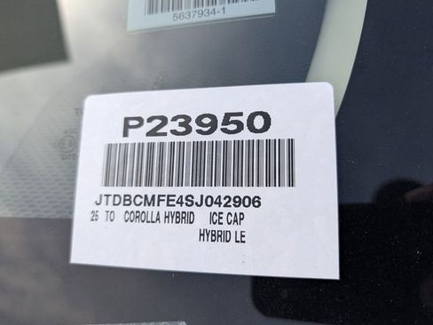 Used 2025 Toyota Corolla LE image 35