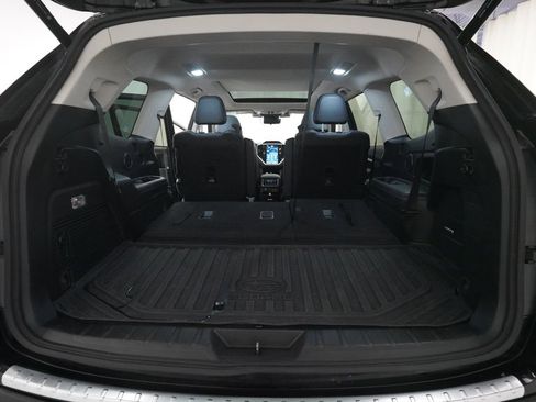 Used 2023 Subaru Ascent Touring image 10