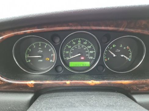 Used 2006 Jaguar XJ8 image 11