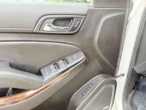 Used 2016 Chevrolet Suburban LT image 34