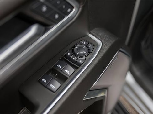 Certified 2025 GMC Sierra 2500 Denali w/ Denali Reserve Package image 25