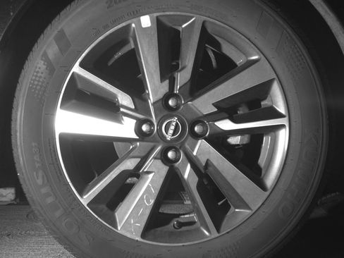 Used 2025 Nissan Versa SV FWD image 13