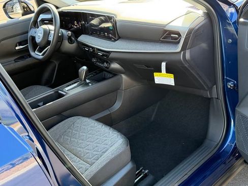 New 2026 Nissan Kicks SV image 25