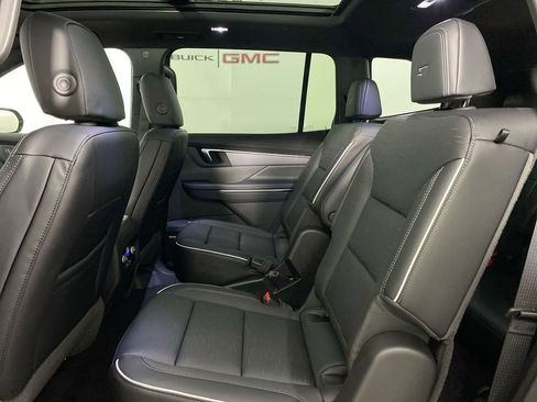 Used 2026 Buick Enclave Sport Touring w/ Power Package FWD image 22