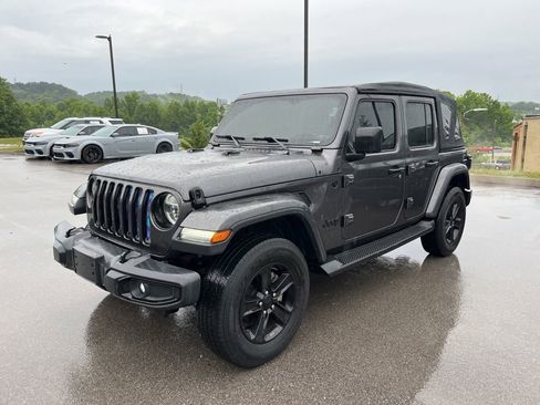 Used 2020 Jeep Wrangler Unlimited Sahara AWD/4WD image 1