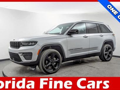Used 2024 Jeep Grand Cherokee Altitude