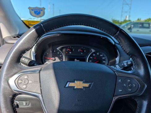 Used 2020 Chevrolet Traverse LT w/ LPO, Floor Liner Package AWD/4WD image 12