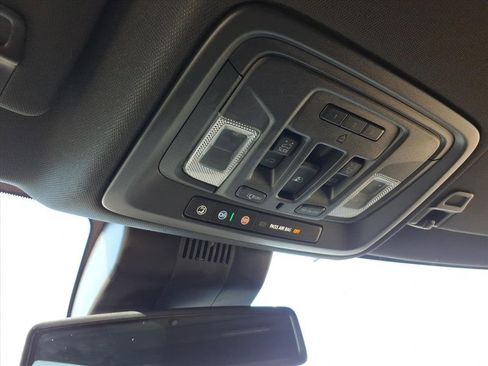 Used 2024 Chevrolet Silverado 1500 ZR2 image 30