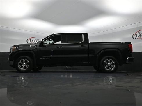 Used 2020 GMC Sierra 1500 SLE w/ SLE Value Package image 23