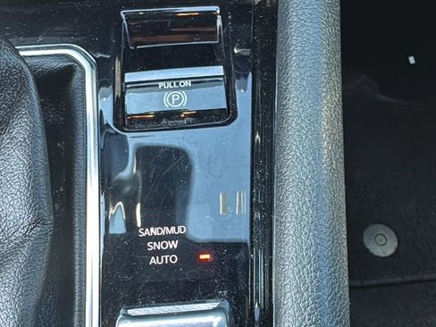 Used 2022 Jeep Compass Latitude image 18