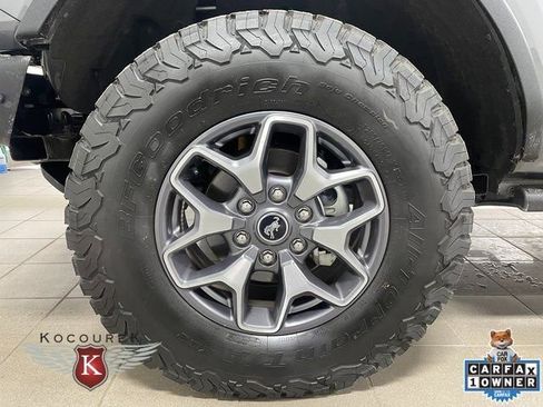 Used 2024 Ford Bronco Badlands image 8