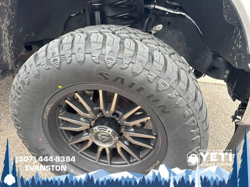 Used 2023 Ford F350 Lariat w/ Chrome Package image 9