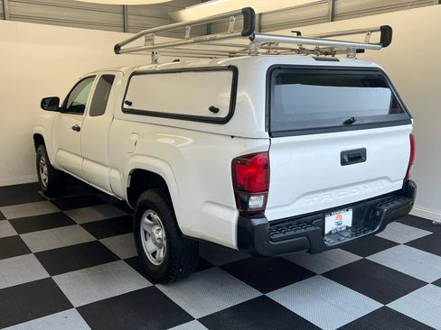 Used 2021 Toyota Tacoma SR RWD image 4