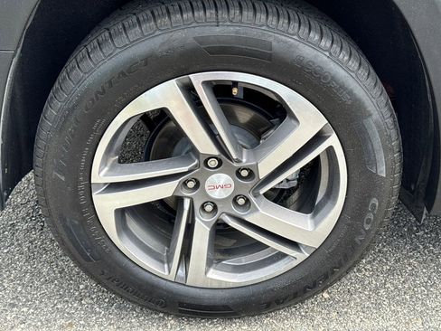 Used 2019 GMC Terrain SLT w/ Preferred Package FWD image 17