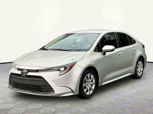 Used 2024 Toyota Corolla LE FWD image 1