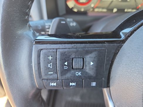 Used 2022 Nissan Rogue Platinum w/ Head-Up Display Package image 29