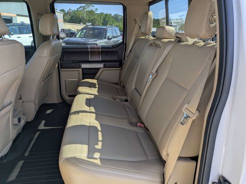 Used 2015 Ford F150 Lariat RWD image 19