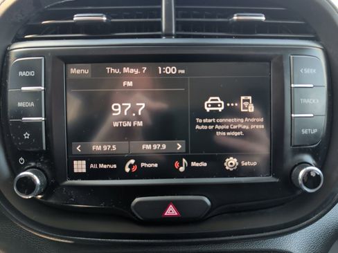 Used 2024 Kia Soul LX w/ Option Group 015 FWD image 13