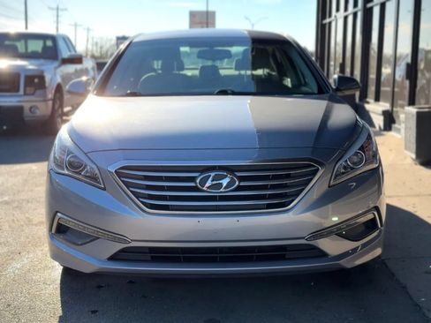 Used 2015 Hyundai Sonata SE w/ Option Group 09 FWD image 6