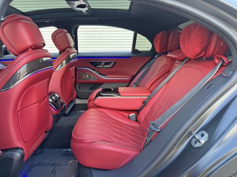 Used 2025 Mercedes-Benz S 63 AMG S image 55