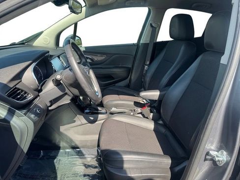 Used 2020 Buick Encore Preferred AWD/4WD image 10