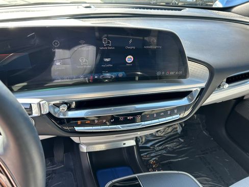 Used 2024 Cadillac Lyriq Sport AWD/4WD image 22