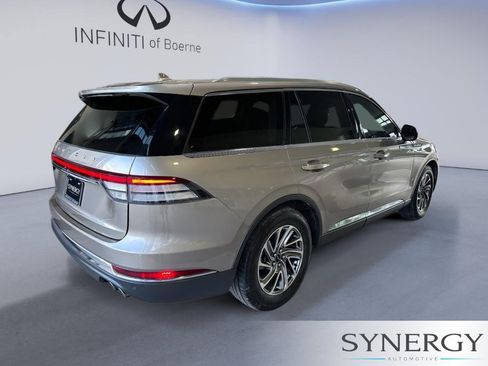 Used 2020 Lincoln Aviator 2WD image 5