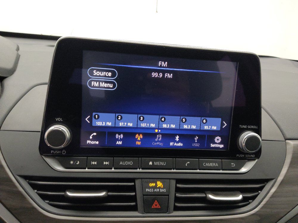 Used 2025 Nissan Altima 2.5 SV FWD image 25