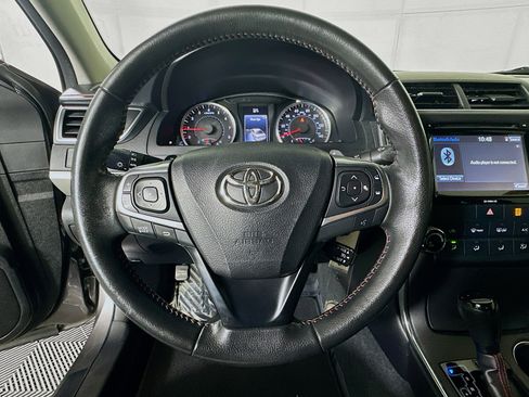 Used 2016 Toyota Camry SE FWD image 15