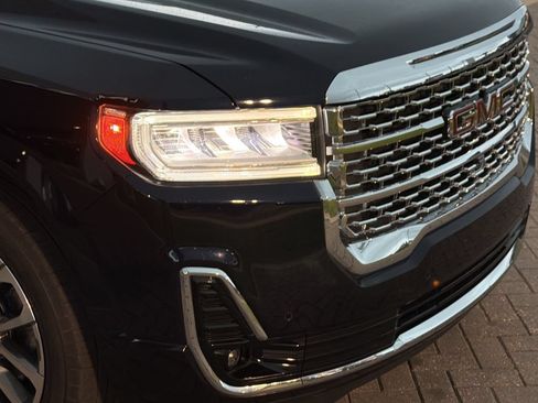 Certified 2022 GMC Acadia Denali w/ Denali Technology Package AWD/4WD image 7
