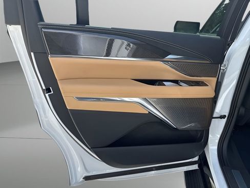 New 2025 Cadillac Escalade IQ Luxury 2 image 39