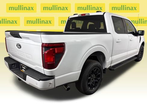 New 2026 Ford F150 XLT w/ XLT Black Appearance Package RWD image 7