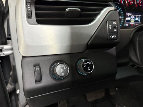 Used 2020 GMC Yukon XL SLT AWD/4WD image 20