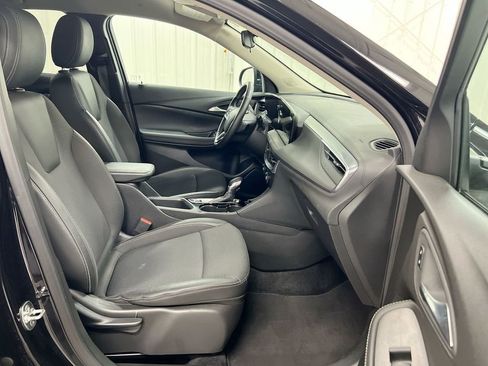 Used 2025 Buick Encore GX Preferred FWD image 21