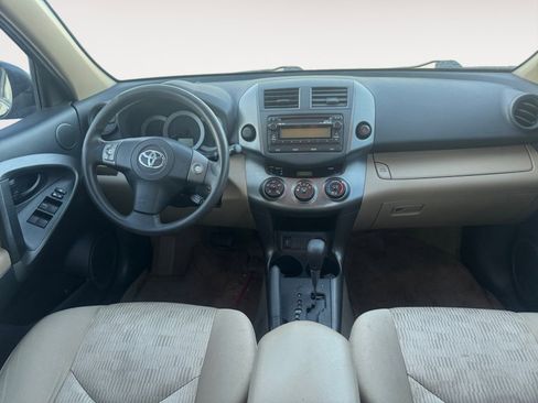 Used 2012 Toyota RAV4 FWD image 10