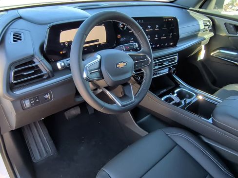 New 2026 Chevrolet Traverse LT w/ Driver Confidence Package image 14