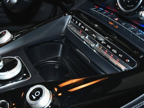 Used 2018 Mercedes-Benz AMG GT Roadster image 65