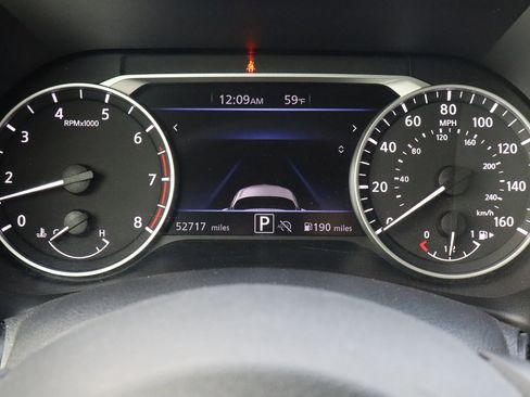 Used 2024 Nissan Sentra SV image 27