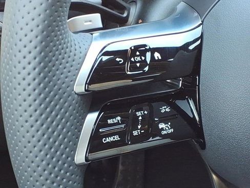 New 2026 Mercedes-Benz GLC 300 4MATIC image 9