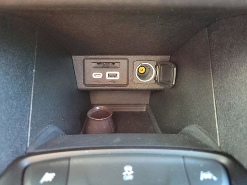 Used 2023 Chevrolet Bolt LT image 26