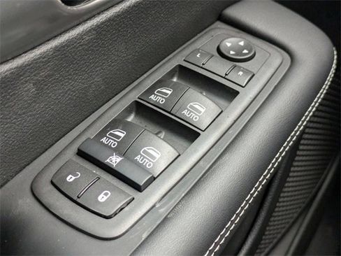 New 2026 Chrysler Pacifica Select w/ S Appearance Package image 22