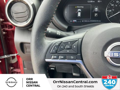 Used 2023 Nissan Kicks SR w/ SR Premium Package FWD image 18