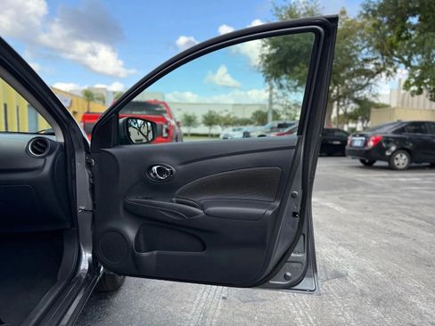 Used 2018 Nissan Versa SV FWD image 28
