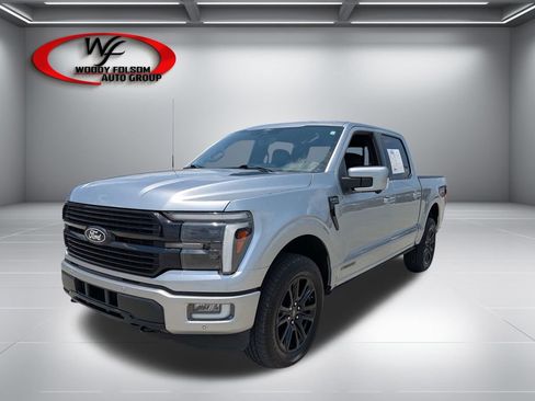 Used 2025 Ford F150 Platinum w/ FX4 Off-Road Package AWD/4WD image 9