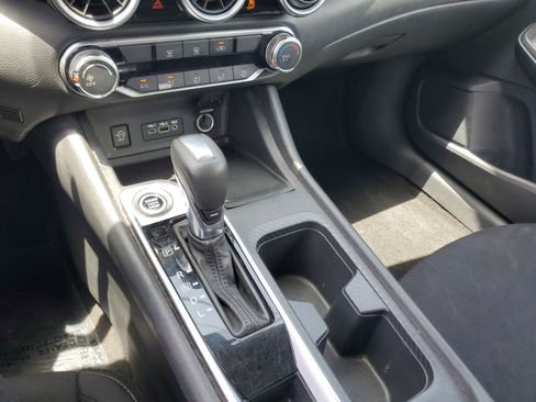 Used 2024 Nissan Sentra SV image 27