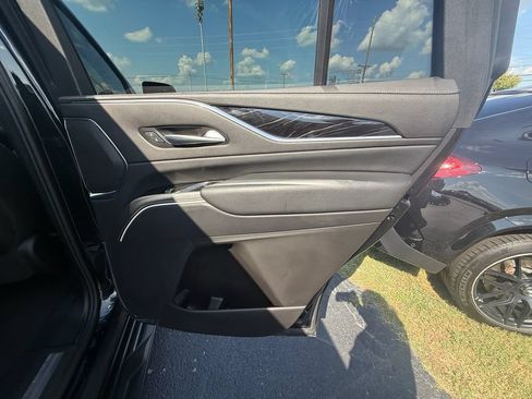 Used 2024 Cadillac Escalade Sport AWD/4WD image 20